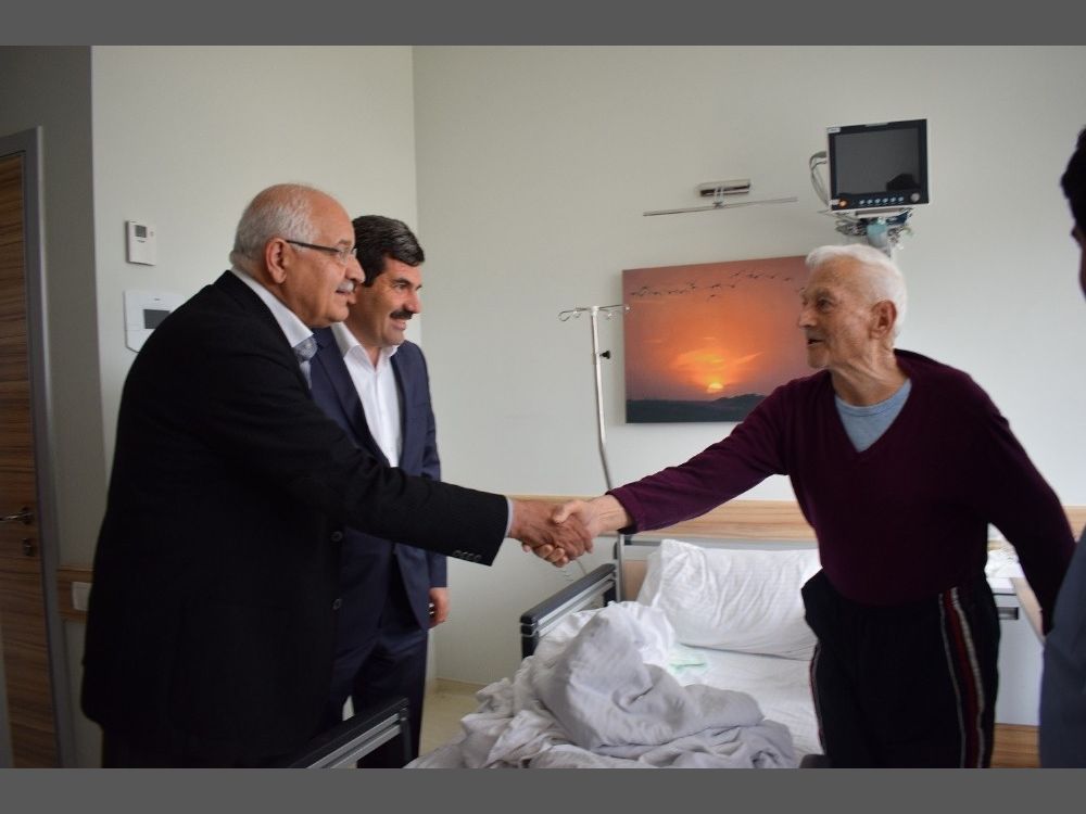 erdogandan-anka-hastanesine-ziyaret-g45_galeri.jpg