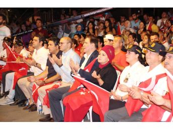 Bodrum'da Binlerce Kişi 15 Temmuz Demokrasi Ve Milli Birlik Gününe Sahip Çıktı